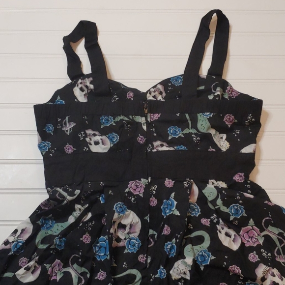 Skull, Roses & Mermaids Dress - Picture 4 of 5